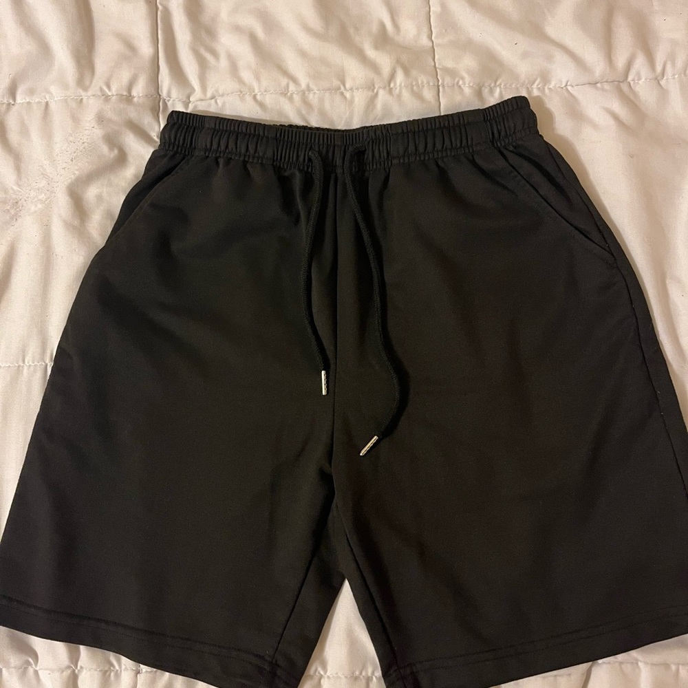 SHEIN Black Athletic Shorts with Elastic Waistband